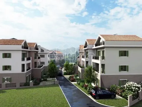 Prodaja, stan, 62m², Tivat, Crna Gora - image 2