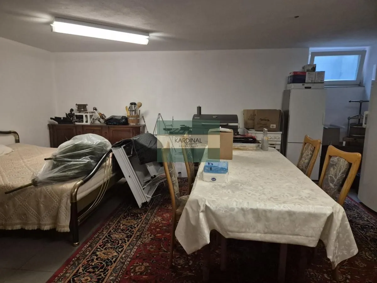 Prodaja, kuća, 528m², Budžino brdo, Jagodina