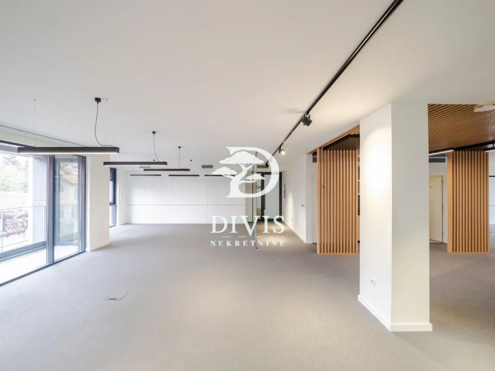 Rent, office space, 294m², Savski Venac, Beograd