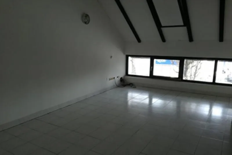 Rent, office space, 195m², Surčin, Beograd