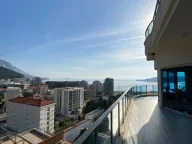 Prodaja, trosoban stan, 125m², Bečići, Budva - image 1
