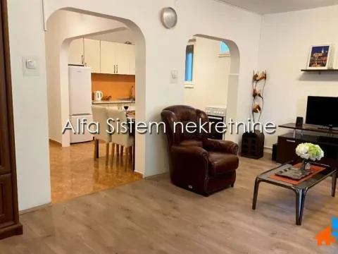 Izdavanje, četvorosoban stan, 80m², Stari Grad, Beograd - image 5
