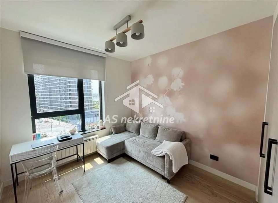Rent, three bedroom apartment, 80m², Savski Venac, Beograd