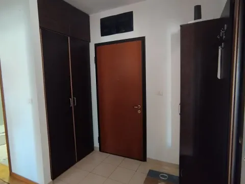 Izdavanje, stan, 65m², City Kvart, Podgorica - image 8