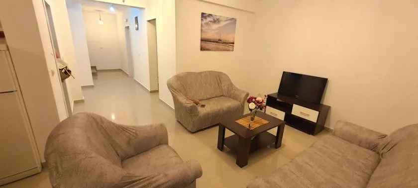 Prodaja, dvosoban stan, 66m², Sutomore, Bar