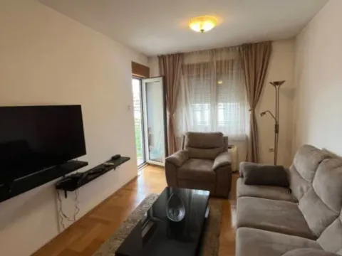 Izdavanje, jednosoban stan, 45m², Preko Morače, Podgorica - image 3