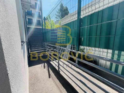 Izdavanje, jednosoban stan, 30m², Bulbulder, Zvezdara Sve Podlokacije - image 13