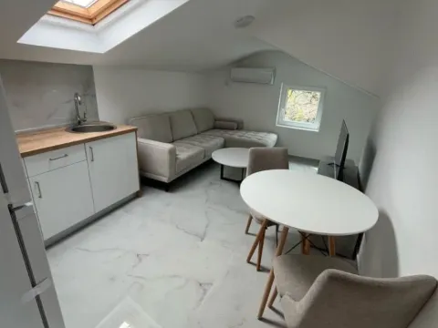 Izdavanje, jednosoban stan, 32m², Pržno, Budva - image 9