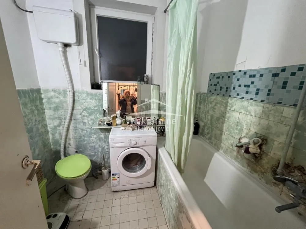Prodaja, četvorosoban stan, 97m², Centar Sve Podlokacije, Beograd