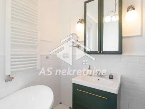 Izdavanje, četvorosoban stan, 115m², Stari Grad, Beograd - image 14