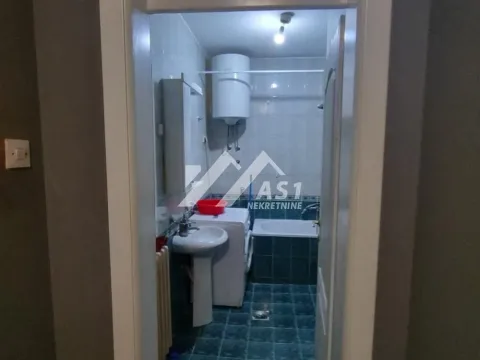 Izdavanje, jednosoban stan, 35m², Bulevar Oslobodjenja, Novi Sad Sve Podlokacije - image 7