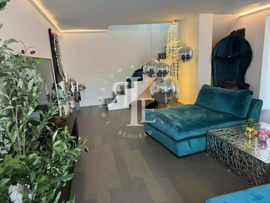 Prodaja, kuća, 270m², Sopot, Beograd