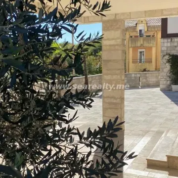 Sale, office space, 493m², Bečići, Budva - image 4