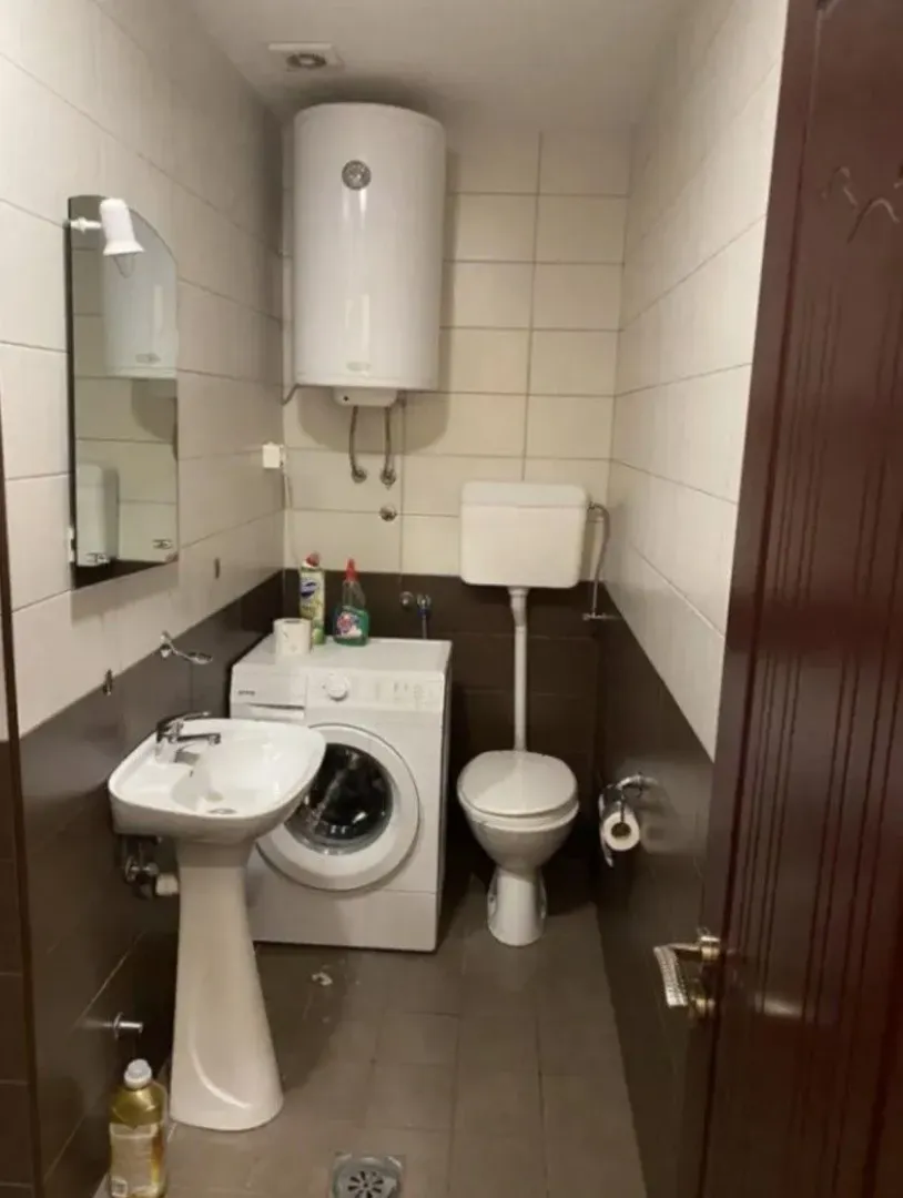 Izdavanje, dvosoban stan, 63m², Krivi Most, Podgorica