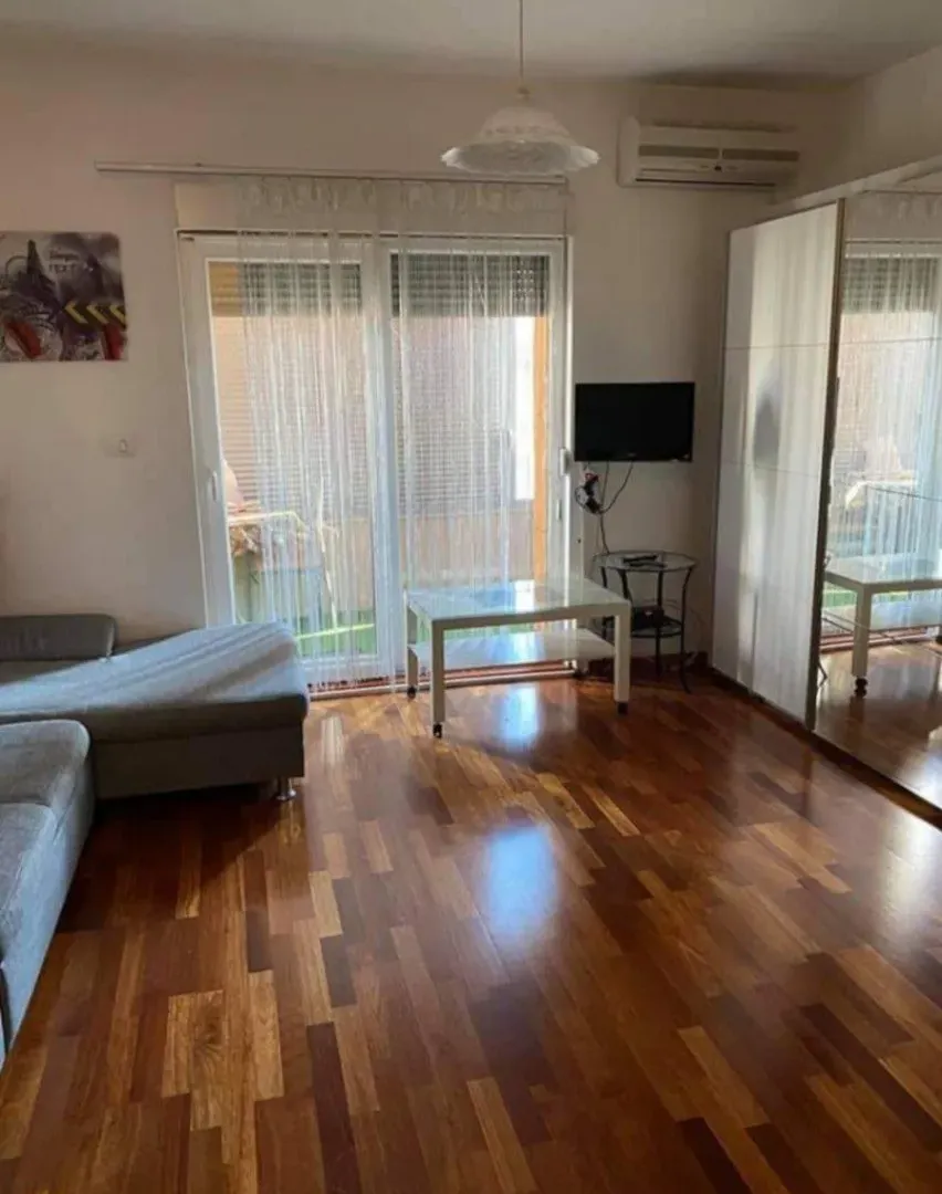 Izdavanje, garsonjera, 30m², City Kvart, Podgorica
