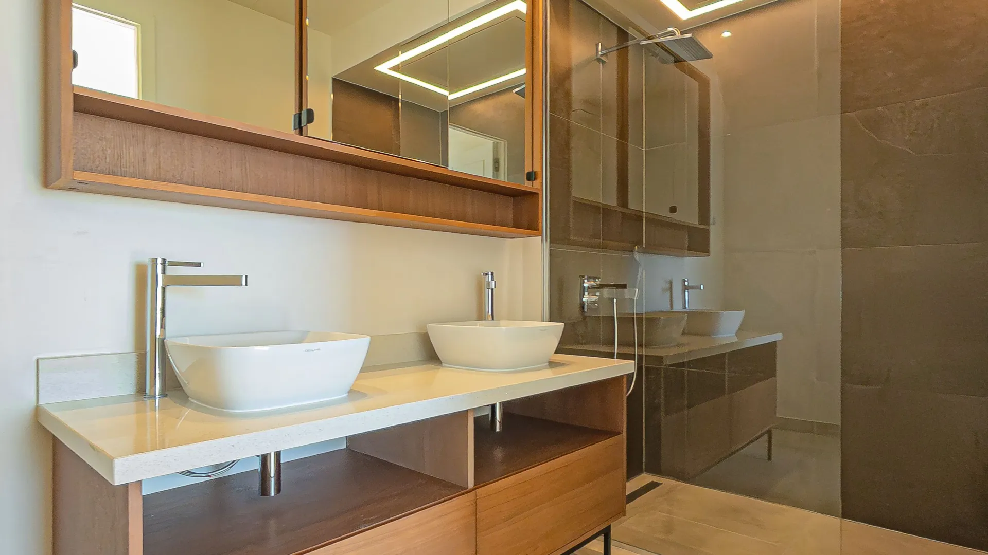 Prodaja, dvosoban stan, 104m², Luštica Bay, Tivat