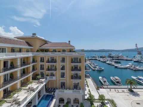 Sale, four bedroom apartment, 595m², Porto Montenegro, Tivat - image 16