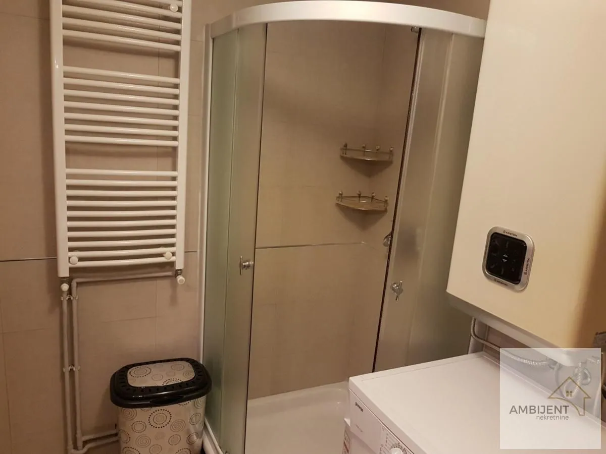 Rent, three bedroom apartment, 73m², Crveni Krst, Beograd