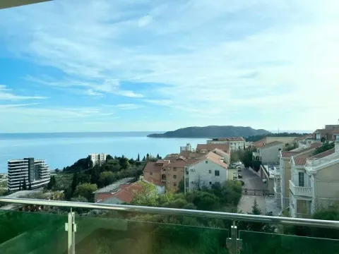 Sale, two bedroom apartment, 81m², Bečići, Budva - image 1