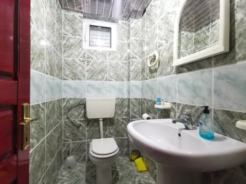 Sale, house, 489m², Zagorič, Podgorica