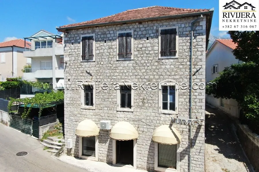 Prodaja, dvosoban stan, 93m², Centar, Herceg Novi