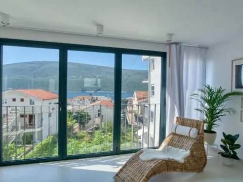 Sale, two bedroom apartment, 80m², Đenovići, Herceg Novi - image 4