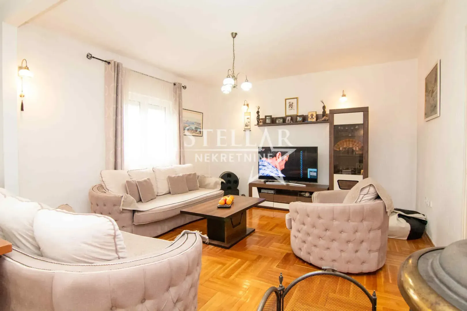 Izdavanje, kuća, 300m², Donji Kokoti, Podgorica