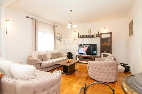 Izdavanje, kuća, 300m², Donji Kokoti, Podgorica - image 2