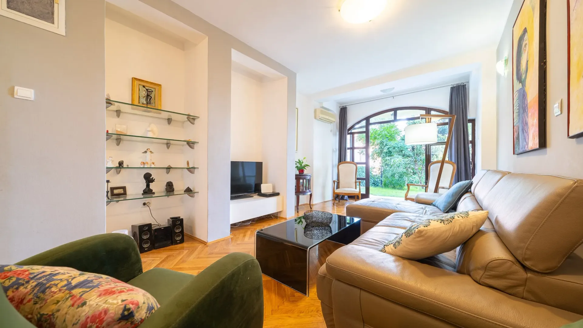Rent, apartment, 118m², Gorica C, Podgorica