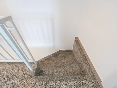 Izdavanje, kuća, 100m², Dalmatinska ulica, Podgorica - image 11