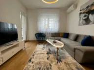 Izdavanje, jednosoban stan, 47m², Stari Aerodrom, Podgorica - image 1