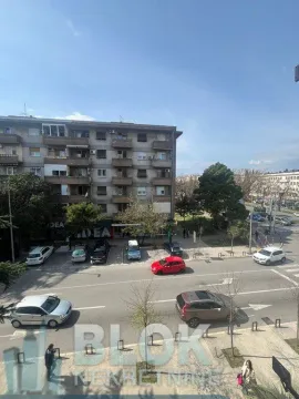 Izdavanje, četvorosoban stan, 100m², Preko Morače, Podgorica - image 12