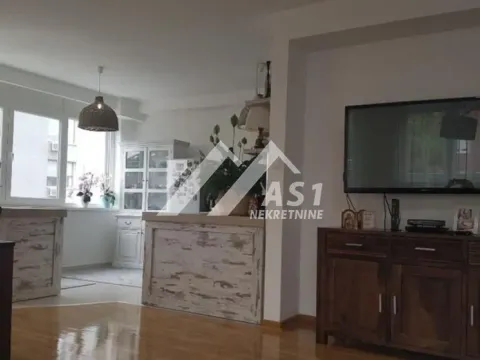 Rent, apartment, 124m², Rotkvarija, Novi Sad Sve Podlokacije - image 2