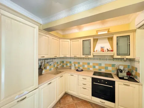 Sale, two bedroom apartment, 169m², Savina, Herceg Novi - image 5