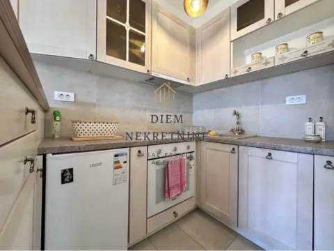 Izdavanje, garsonjera, 33m², City Kvart, Podgorica - image 5