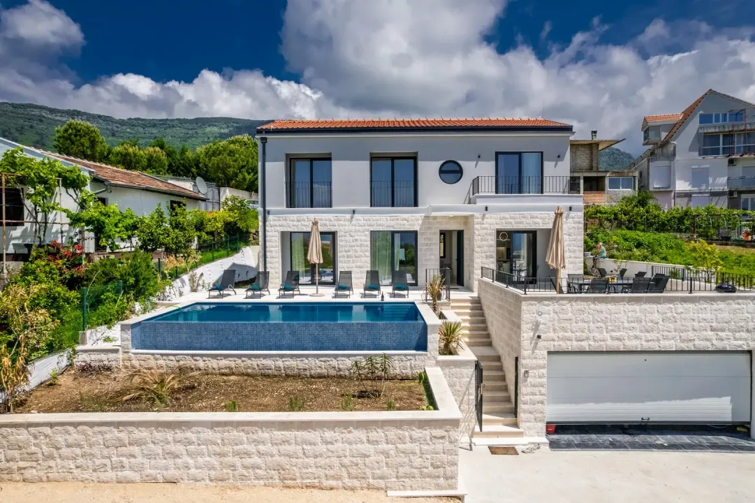 Prodaja, kuća, 250m², Mrčevac, Tivat