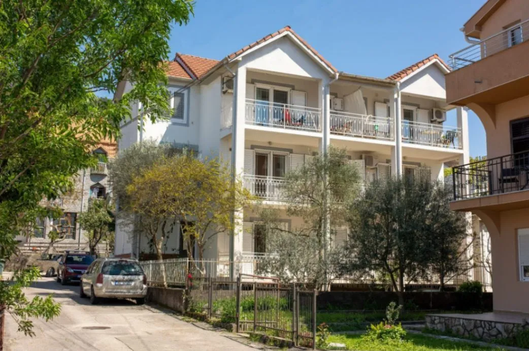 Prodaja, kuća, 370m², Kalimanj, Tivat