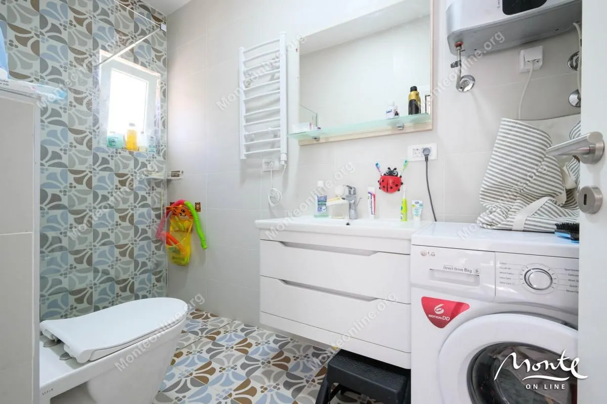 Prodaja, kuća, 270m², Baošići, Herceg Novi