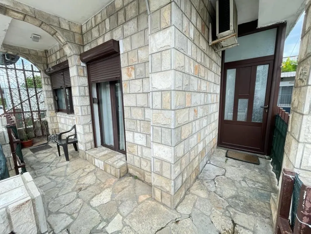 Sale, one bedroom apartment, 60m², Šušanj, Bar