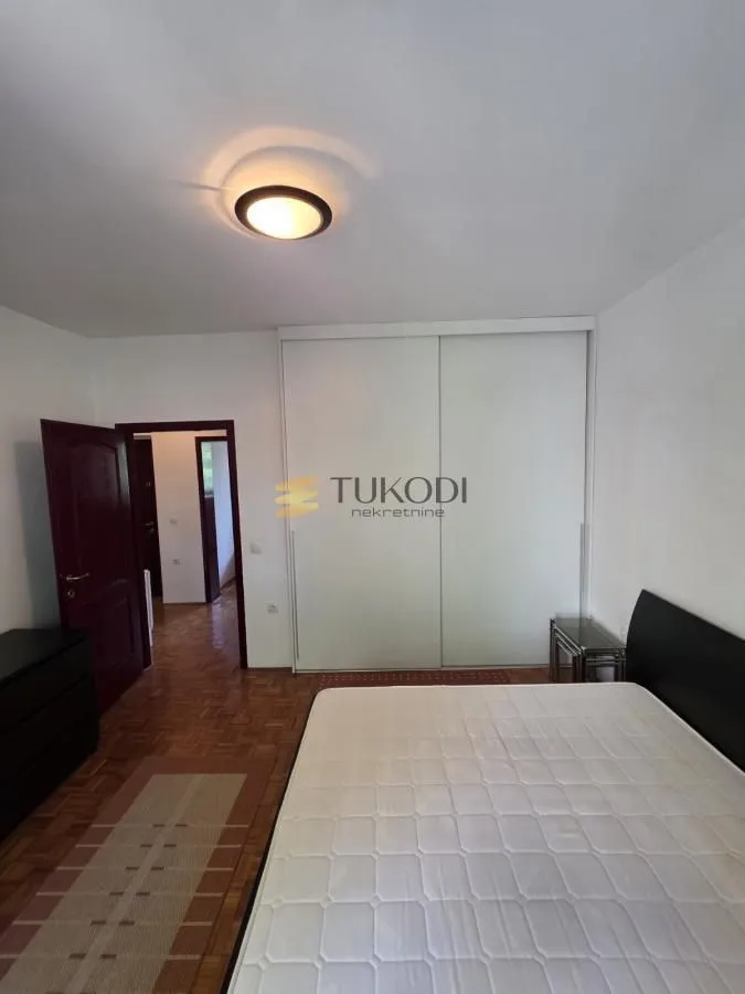 Izdavanje, jednosoban stan, 43m², Vračar Sve Podlokacije, Beograd