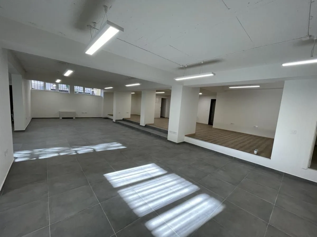 Sale, office space, 212m², Bulevar Oslobodjenja, Novi Sad Sve Podlokacije