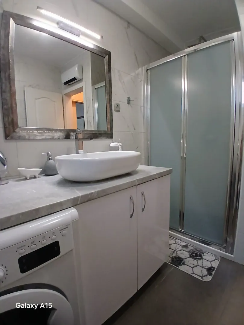 Prodaja, dvosoban stan, 53m², Dobrota, Kotor