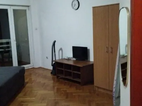 Prodaja, garsonjera, 33m², Rozino, Budva