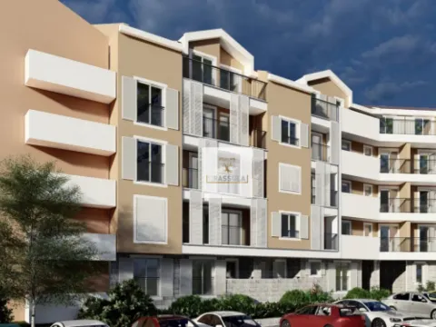 Prodaja, poslovni prostor, 42m², Centar, Budva