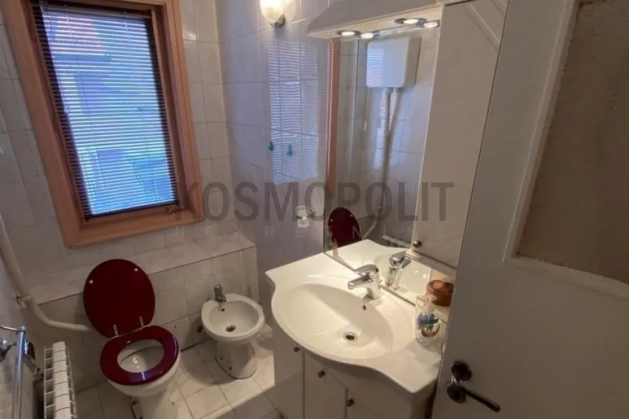Prodaja, stan, 164m², Dušanovac, Voždovac Sve Podlokacije