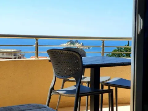 Sale, one bedroom apartment, 35m², Petrovac, Budva - image 1
