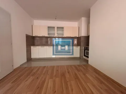 Prodaja, jednosoban stan, 47m², Centar, Jagodina - image 14