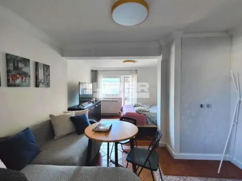 Sale, one bedroom apartment, 27m², Stari Grad, Beograd - image 2