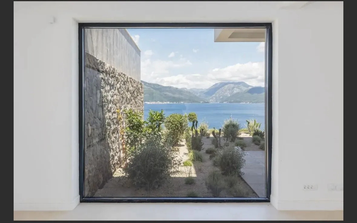 Prodaja, kuća, 328m², Krašići, Tivat