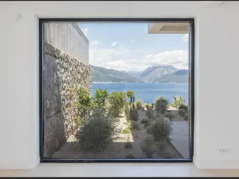 Prodaja, kuća, 328m², Krašići, Tivat - image 6